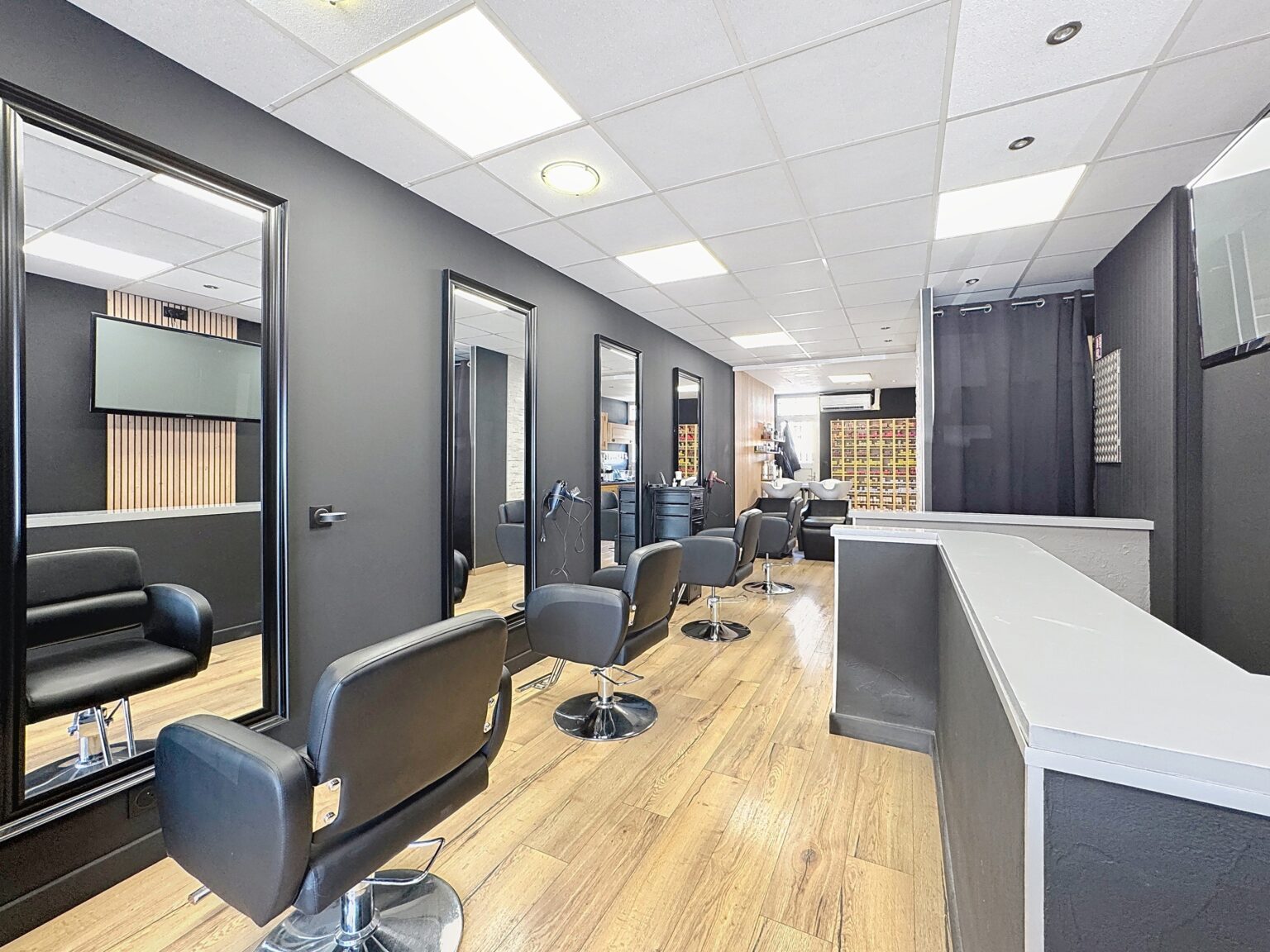 Fonds de commerce - 60.13 m² - Marignier - Agence Faucigny Immobilier Saint Pierre en Faucigny - Alexandre Barril