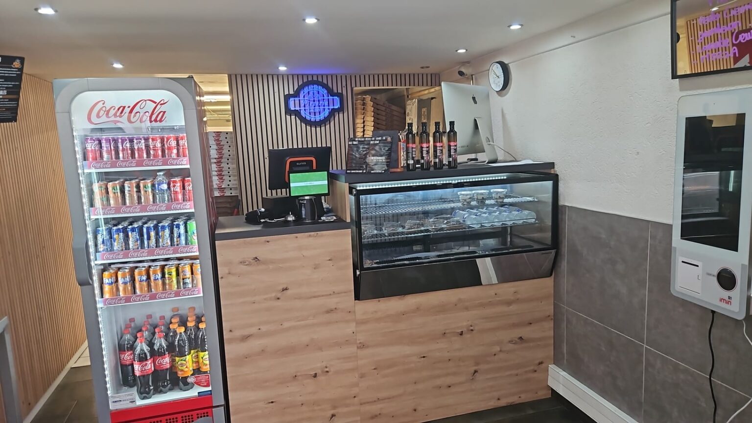 Fonds de commerce - 53.68 m² - La Roche-sur-Foron - Agence Faucigny Immobilier Saint Pierre en Faucigny - Alexandre Barril